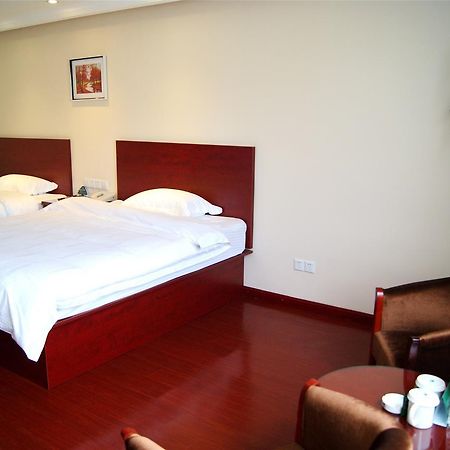 Greentree Inn Jiangsu Wuxi Dongting Leather City Express Hotel מראה חיצוני תמונה