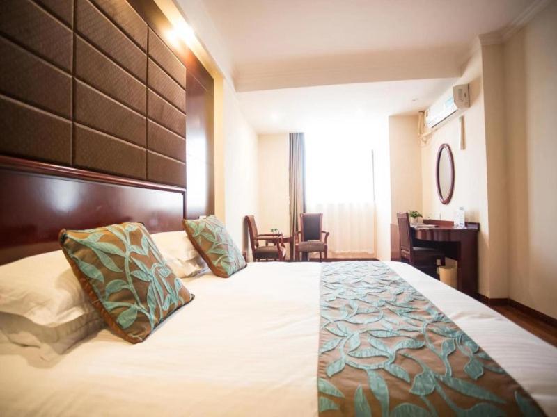 Greentree Inn Jiangsu Wuxi Dongting Leather City Express Hotel מראה חיצוני תמונה