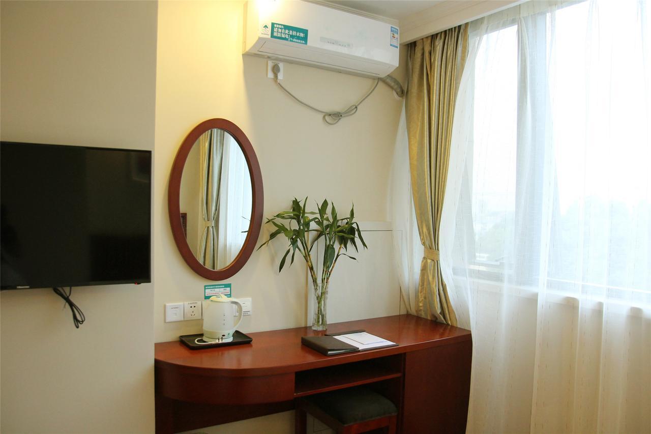 Greentree Inn Jiangsu Wuxi Dongting Leather City Express Hotel מראה חיצוני תמונה
